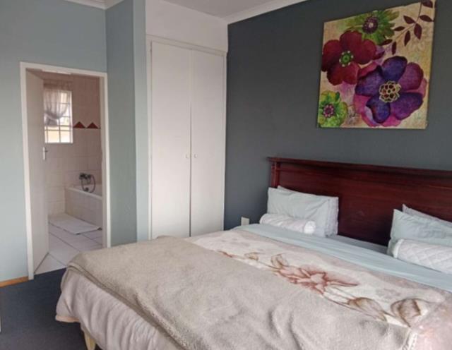 To Let 3 Bedroom Property for Rent in Sunnyrock Gauteng