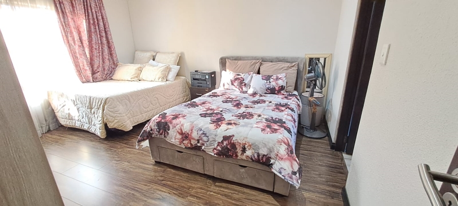 3 Bedroom Property for Sale in New Market Gauteng