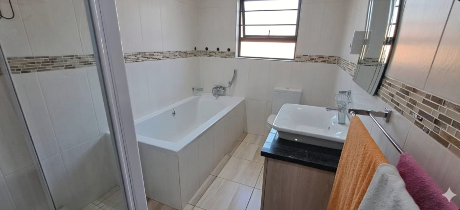 3 Bedroom Property for Sale in New Market Gauteng