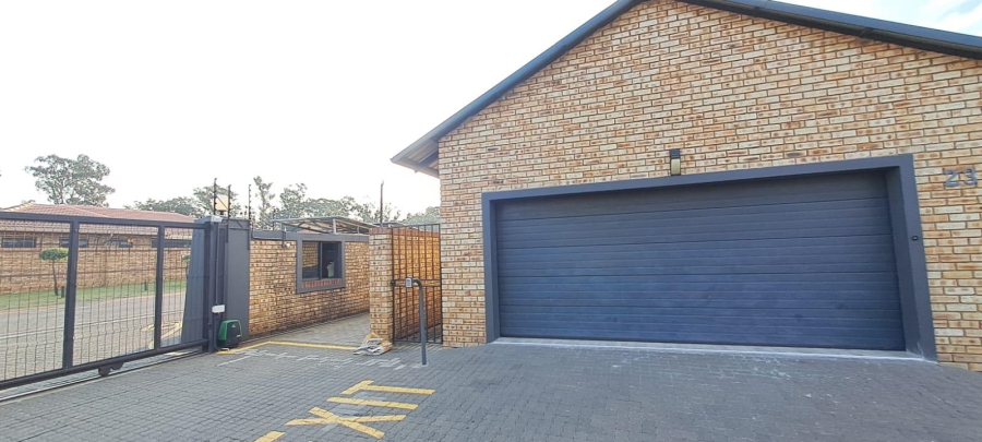 3 Bedroom Property for Sale in New Market Gauteng