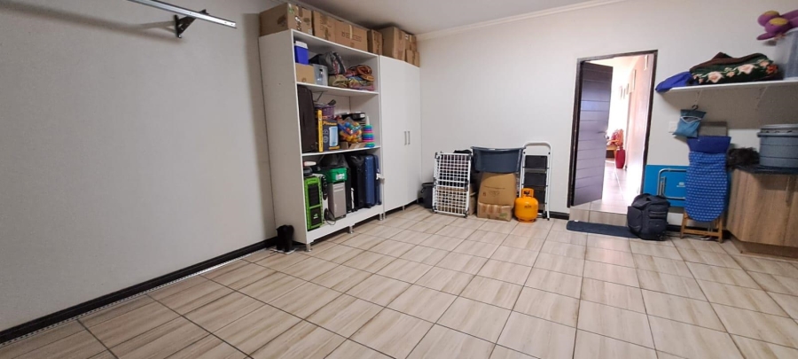 3 Bedroom Property for Sale in New Market Gauteng
