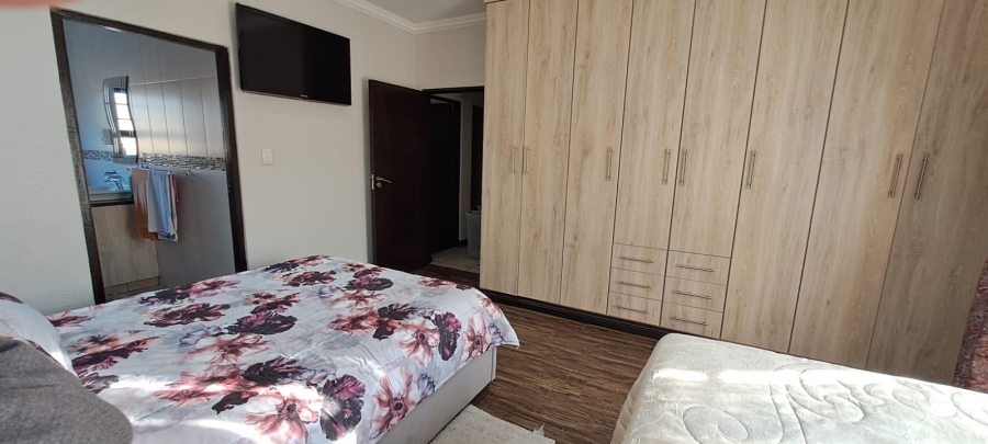 3 Bedroom Property for Sale in New Market Gauteng