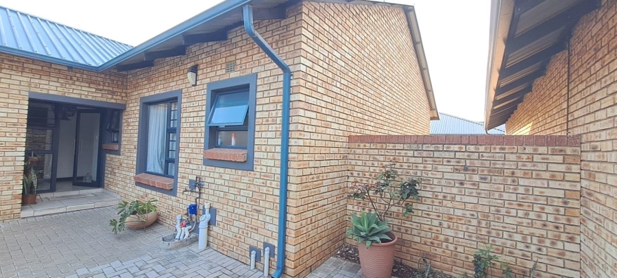 3 Bedroom Property for Sale in New Market Gauteng