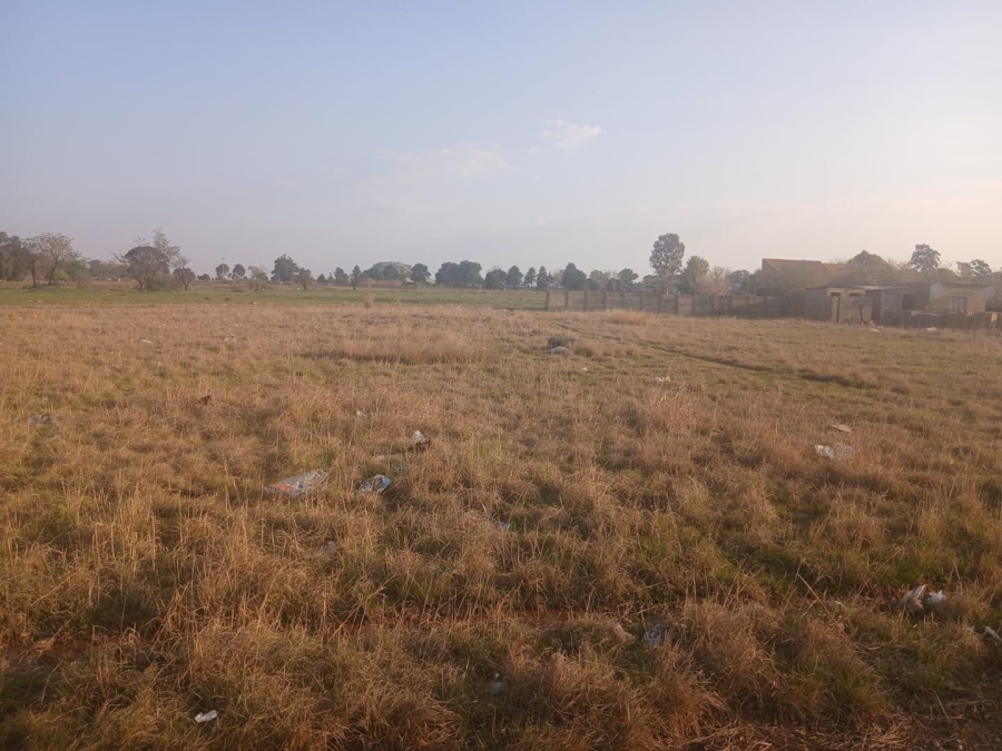 0 Bedroom Property for Sale in Daggafontein Gauteng