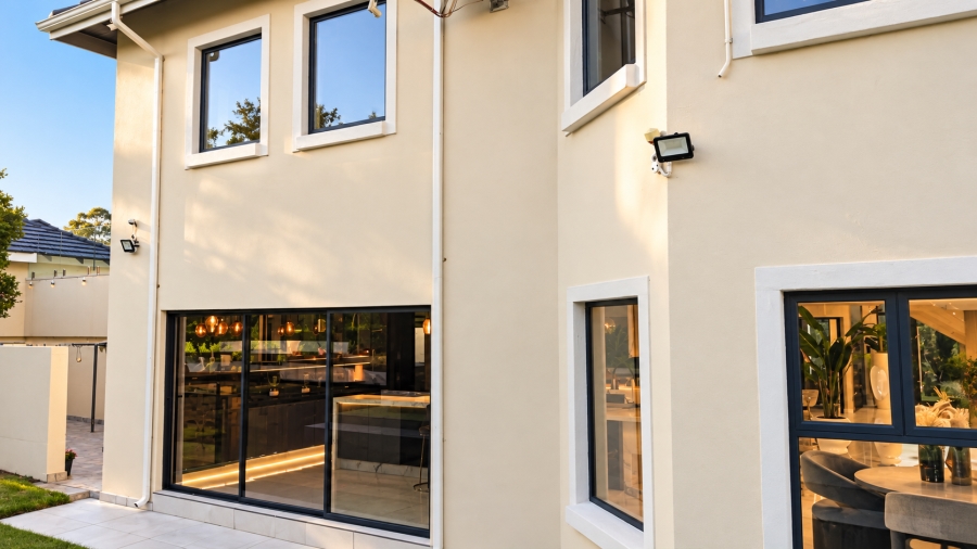 6 Bedroom Property for Sale in Cornwall Hill Gauteng