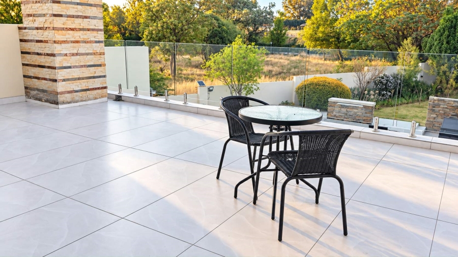 6 Bedroom Property for Sale in Cornwall Hill Gauteng