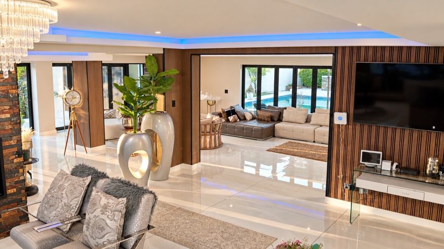 6 Bedroom Property for Sale in Cornwall Hill Gauteng