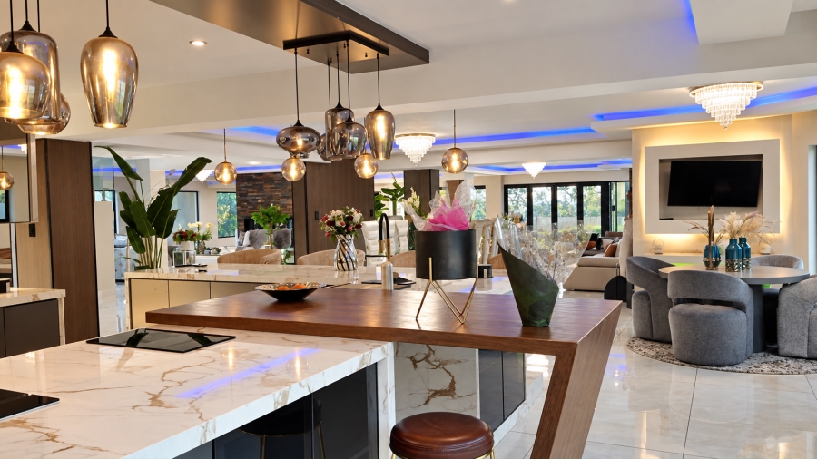 6 Bedroom Property for Sale in Cornwall Hill Gauteng