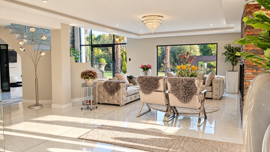 6 Bedroom Property for Sale in Cornwall Hill Gauteng