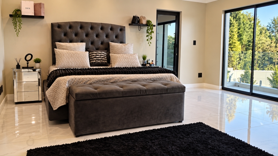 6 Bedroom Property for Sale in Cornwall Hill Gauteng