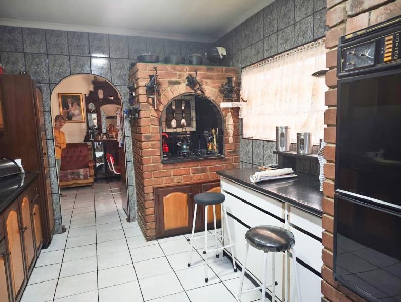 4 Bedroom Property for Sale in Norkem Park Gauteng