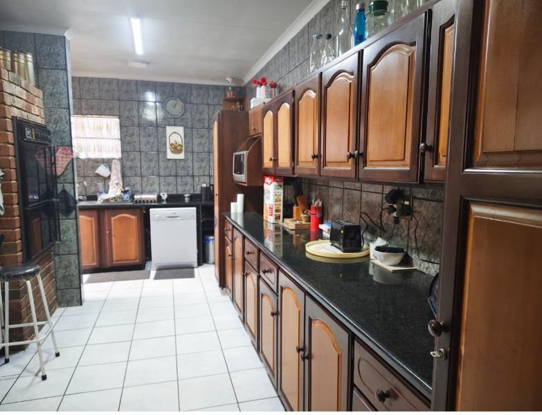 4 Bedroom Property for Sale in Norkem Park Gauteng