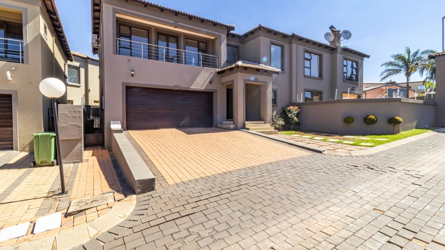 4 Bedroom Property for Sale in Meyersdal Gauteng
