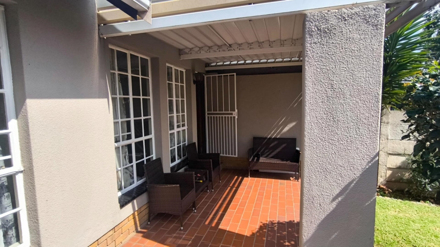 1 Bedroom Property for Sale in Albertsdal Gauteng