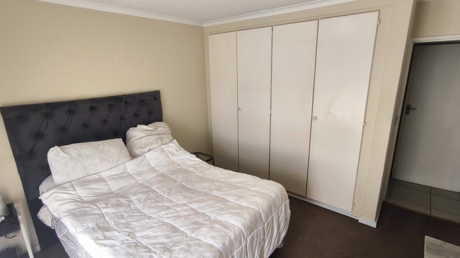 1 Bedroom Property for Sale in Albertsdal Gauteng