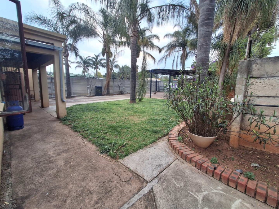 5 Bedroom Property for Sale in Daspoort Gauteng