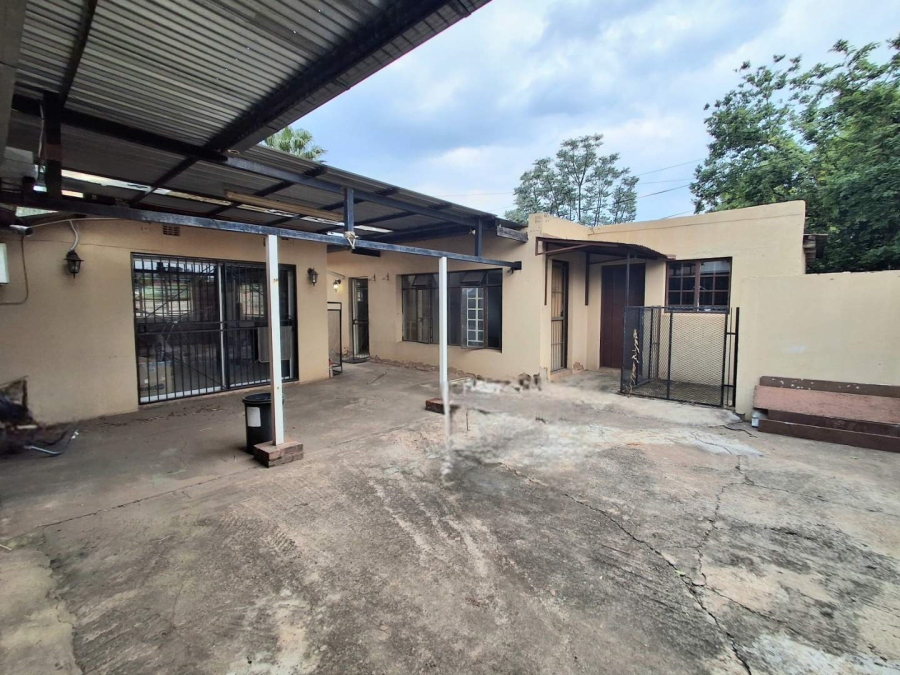 5 Bedroom Property for Sale in Daspoort Gauteng