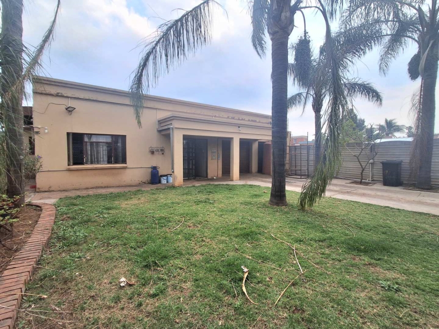 5 Bedroom Property for Sale in Daspoort Gauteng