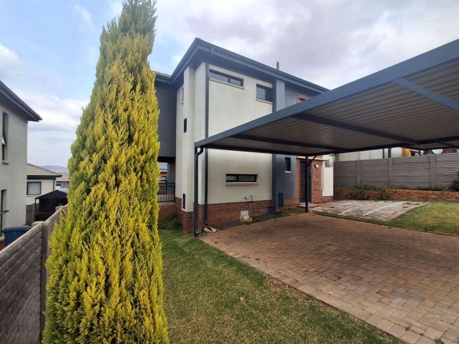 4 Bedroom Property for Sale in Lotus Gardens Gauteng