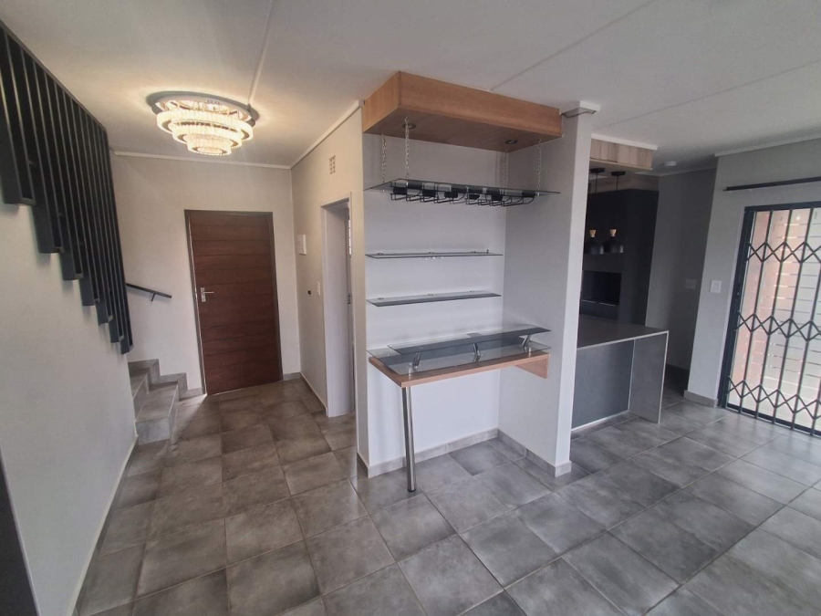 4 Bedroom Property for Sale in Lotus Gardens Gauteng