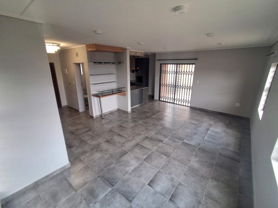 4 Bedroom Property for Sale in Lotus Gardens Gauteng
