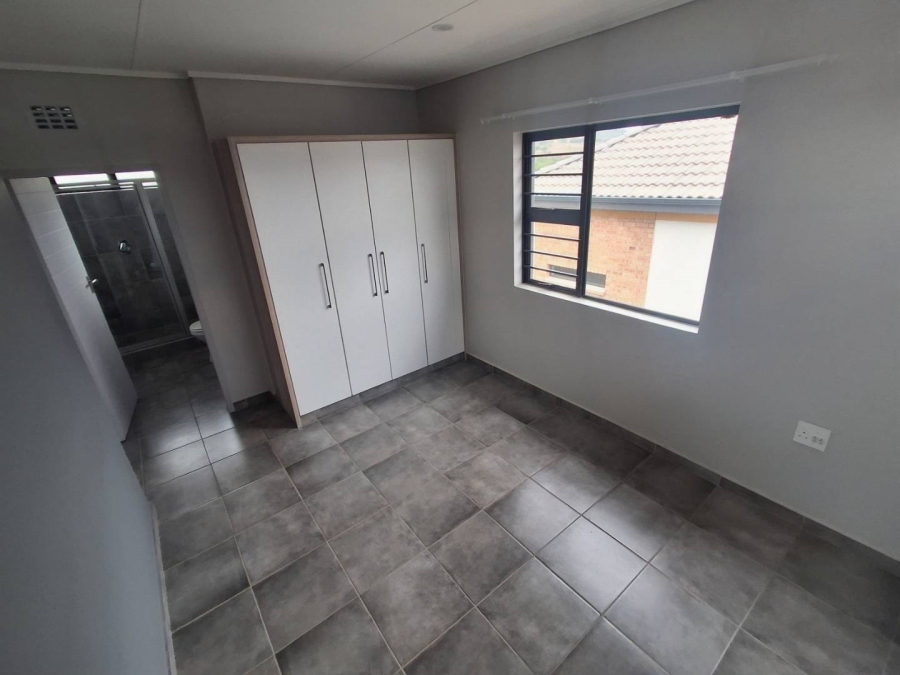 4 Bedroom Property for Sale in Lotus Gardens Gauteng