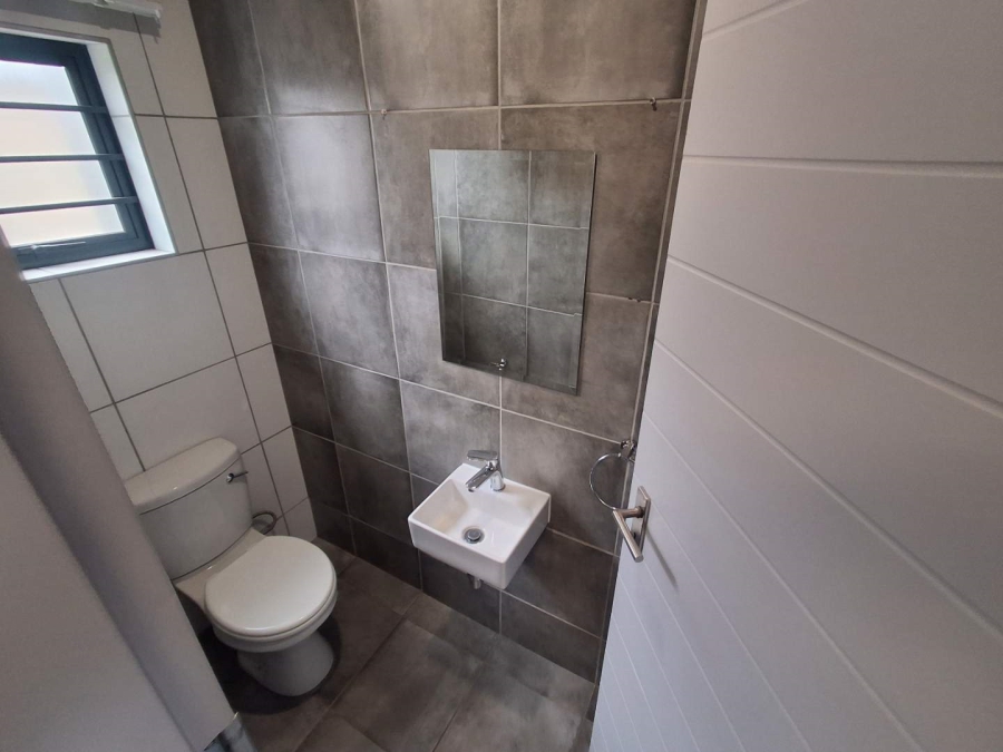 4 Bedroom Property for Sale in Lotus Gardens Gauteng