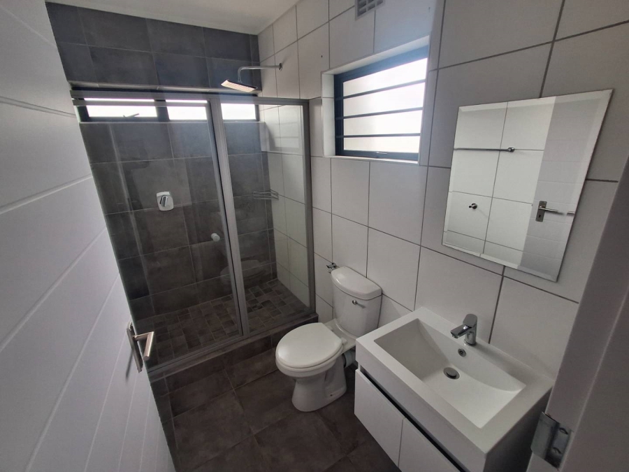 4 Bedroom Property for Sale in Lotus Gardens Gauteng