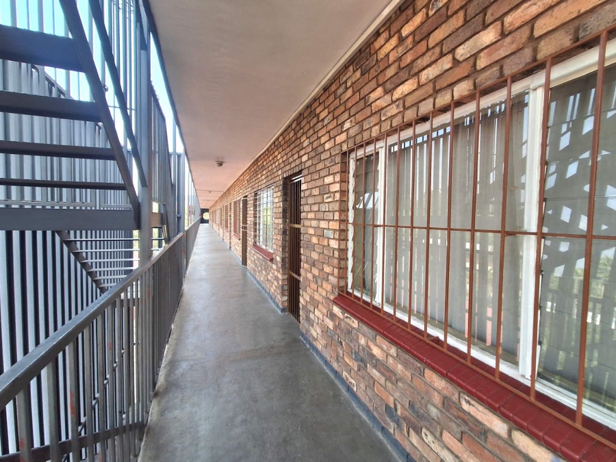 1 Bedroom Property for Sale in Pretoria West Gauteng
