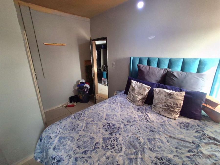 1 Bedroom Property for Sale in Pretoria West Gauteng