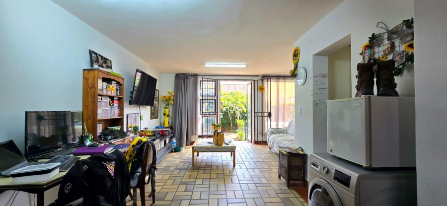 3 Bedroom Property for Sale in Die Wilgers Gauteng