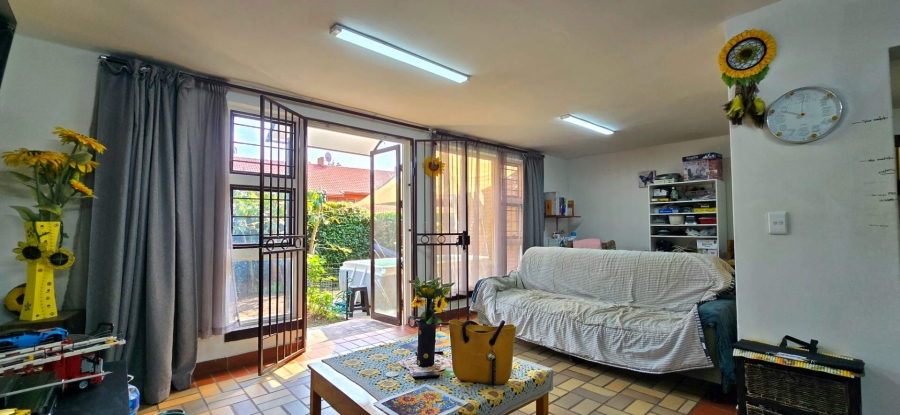 3 Bedroom Property for Sale in Die Wilgers Gauteng