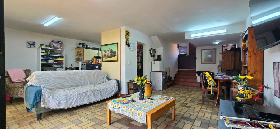 3 Bedroom Property for Sale in Die Wilgers Gauteng