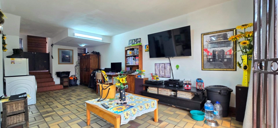 3 Bedroom Property for Sale in Die Wilgers Gauteng