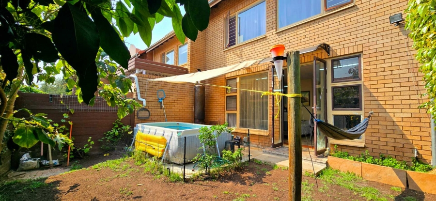 3 Bedroom Property for Sale in Die Wilgers Gauteng