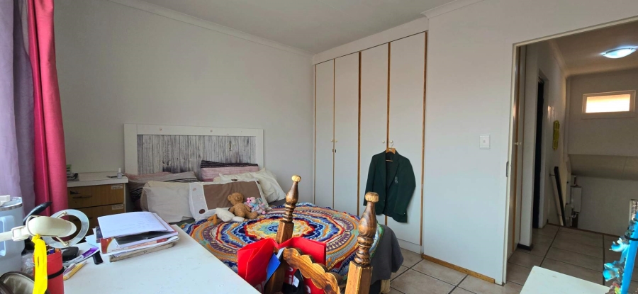 3 Bedroom Property for Sale in Die Wilgers Gauteng