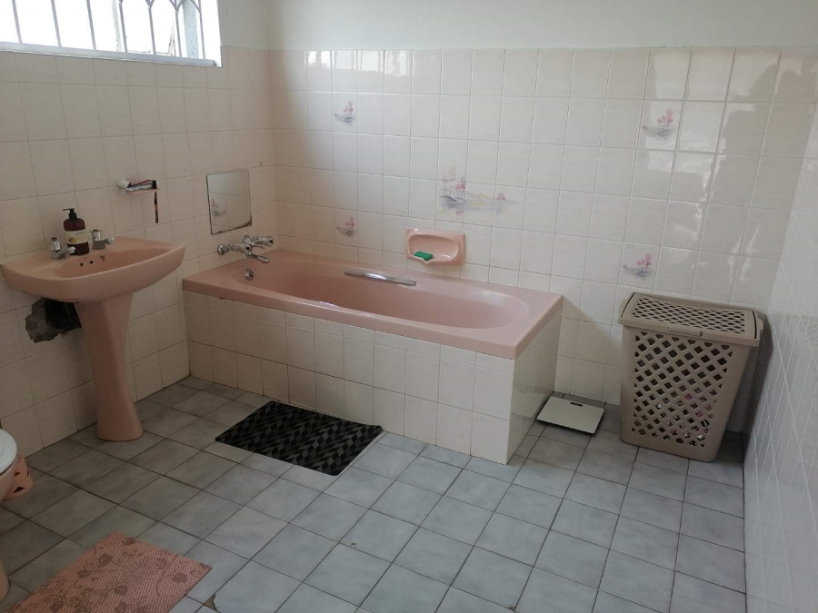 4 Bedroom Property for Sale in The Hill Gauteng