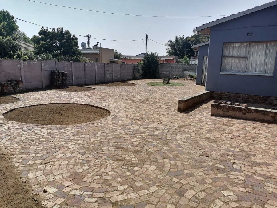 4 Bedroom Property for Sale in The Hill Gauteng