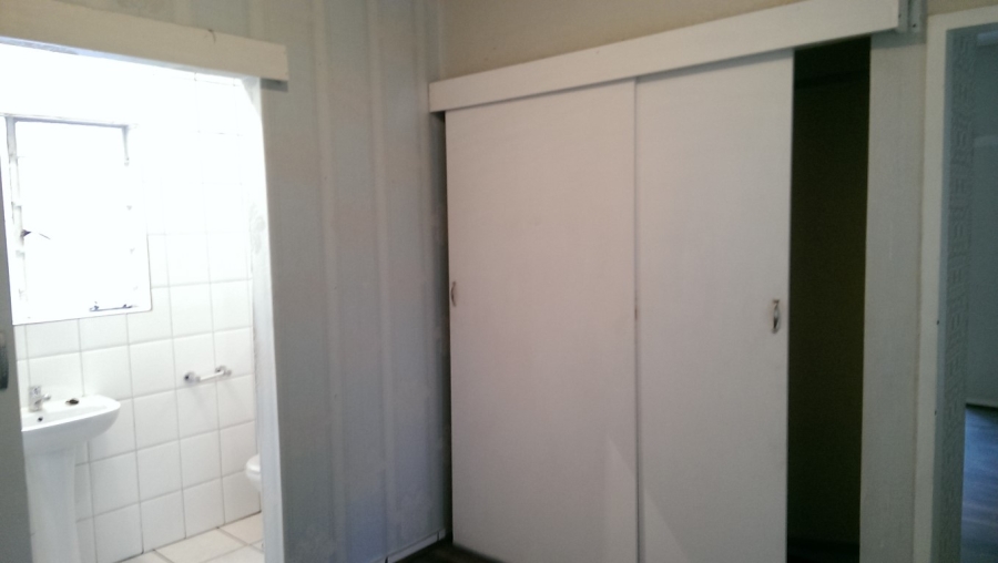 To Let Commercial Property for Rent in Bramley Gauteng