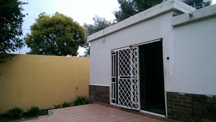 To Let Commercial Property for Rent in Bramley Gauteng