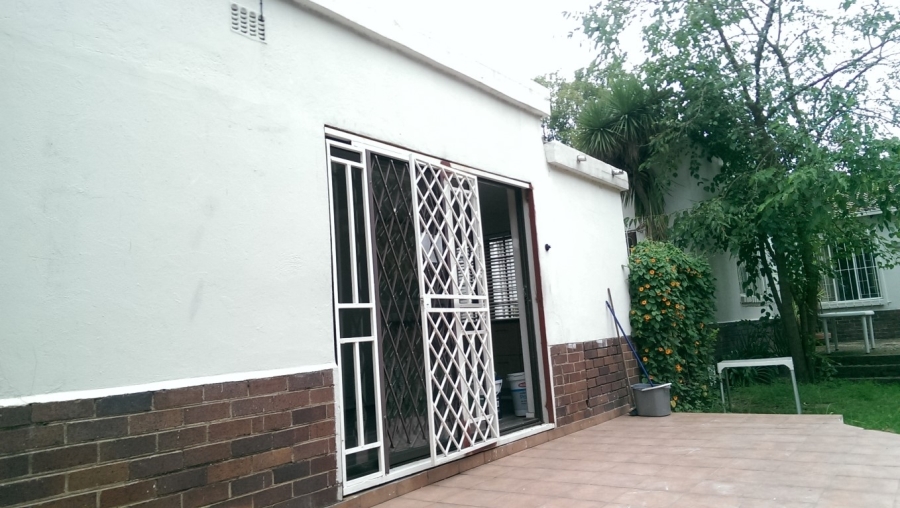 To Let Commercial Property for Rent in Bramley Gauteng