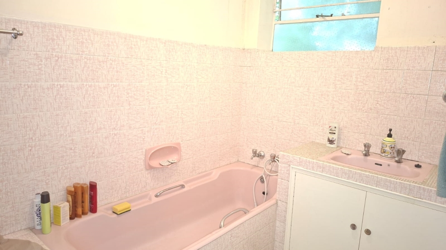 To Let 1 Bedroom Property for Rent in Glenhazel Gauteng