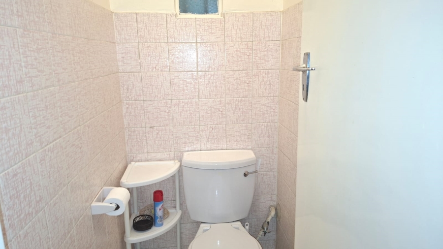 To Let 1 Bedroom Property for Rent in Glenhazel Gauteng