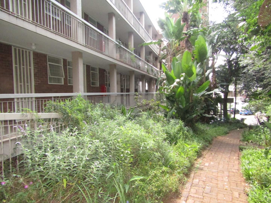 To Let 1 Bedroom Property for Rent in Glenhazel Gauteng