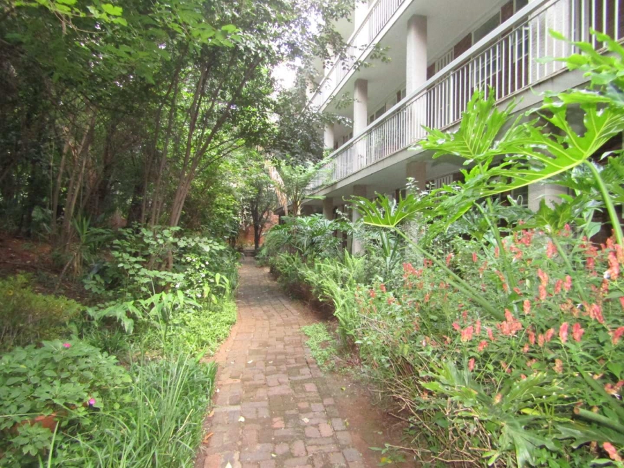 To Let 1 Bedroom Property for Rent in Glenhazel Gauteng