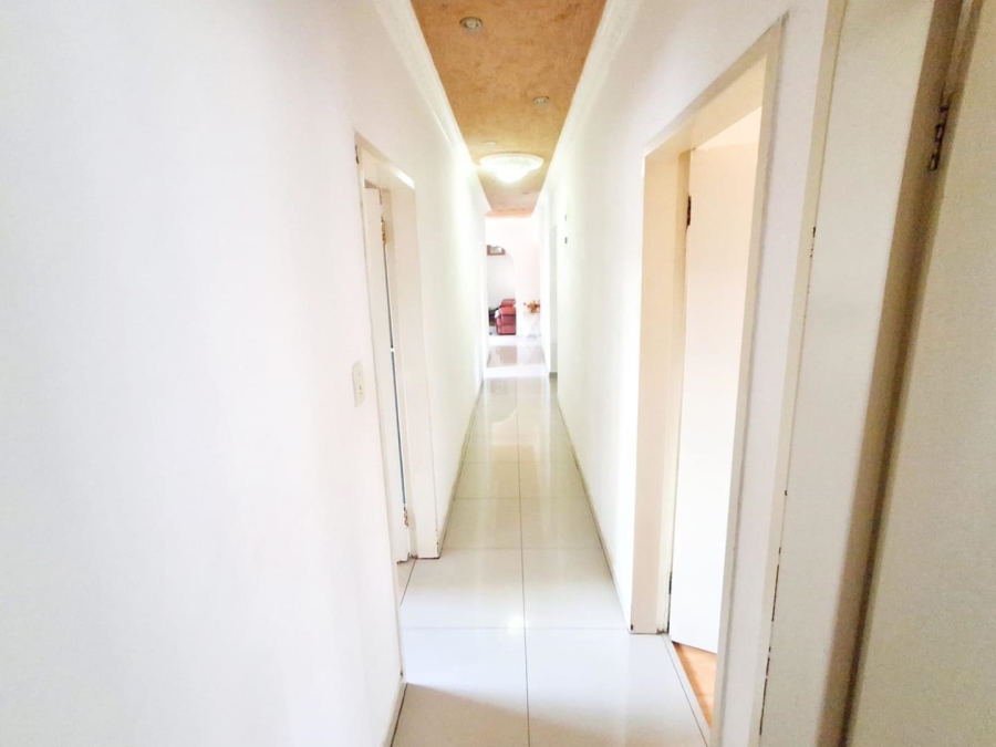3 Bedroom Property for Sale in Dawn Park Gauteng