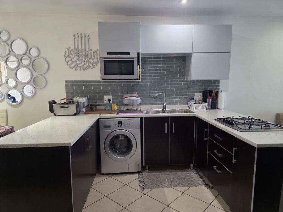 2 Bedroom Property for Sale in Erasmus Park Gauteng