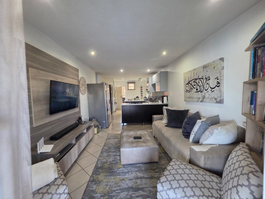 2 Bedroom Property for Sale in Erasmus Park Gauteng