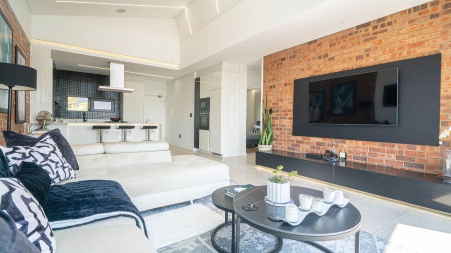 2 Bedroom Property for Sale in Broadacres Gauteng