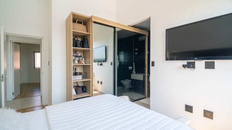 2 Bedroom Property for Sale in Broadacres Gauteng